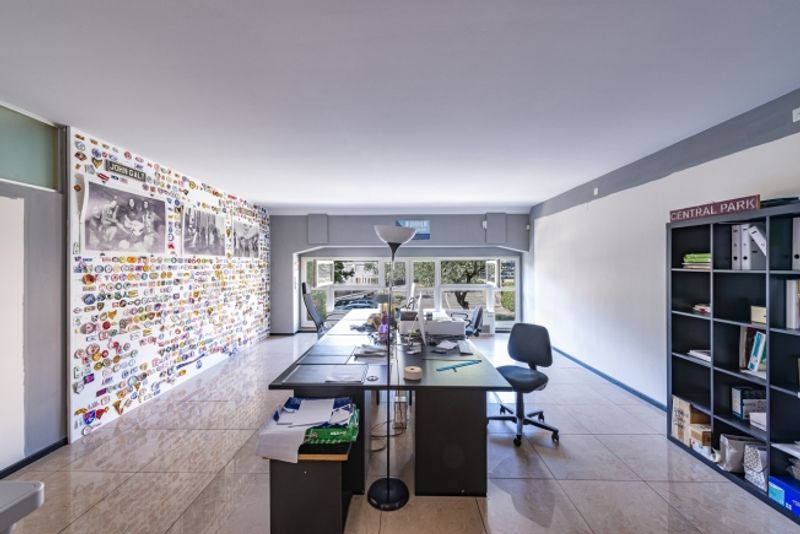 Büro im Zentrum mit Seeblick und Garage mit 7 Parkplätzen - 7