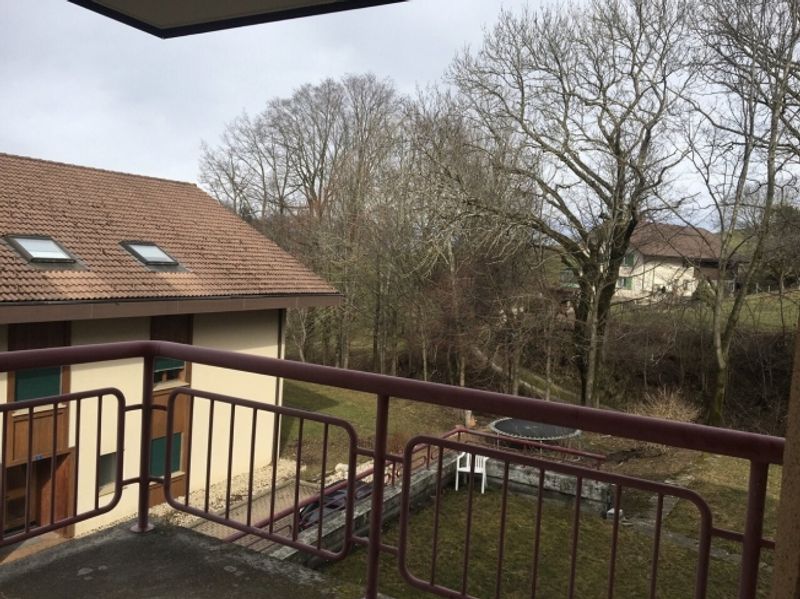Prächtige 4-Zimmer-Wohnung in einer ruhigen, familiären Gegend - 3