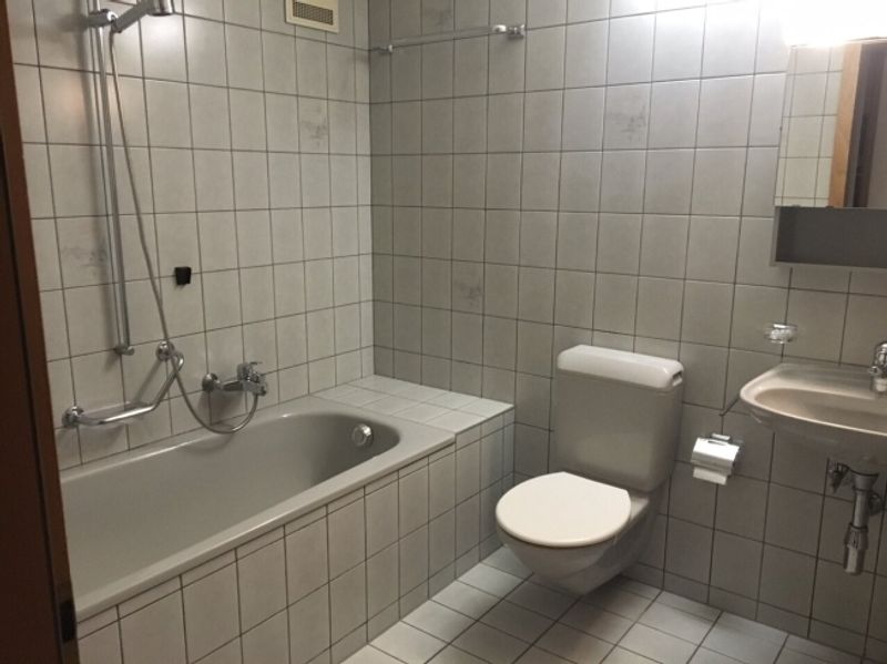 Prächtige 4-Zimmer-Wohnung in einer ruhigen, familiären Gegend - 5