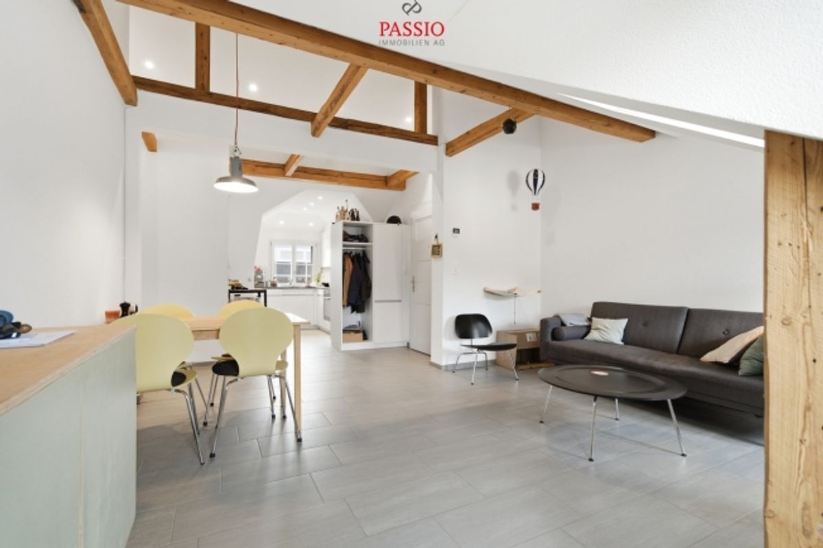 Über den Dächern von Bern – moderner Wohnkomfort im Altbau - 0