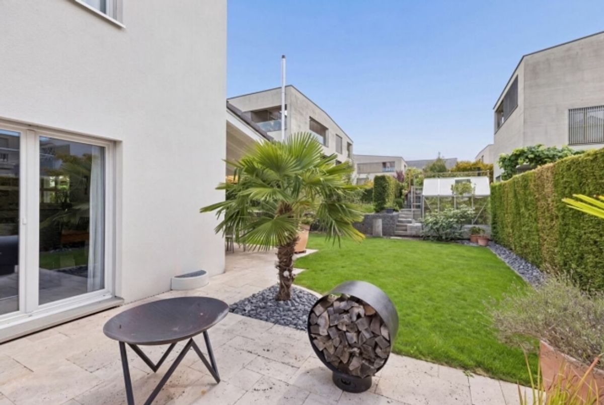 Familienfreundliches 6-Zimmer-Einfamilienhaus mit Garten - 2