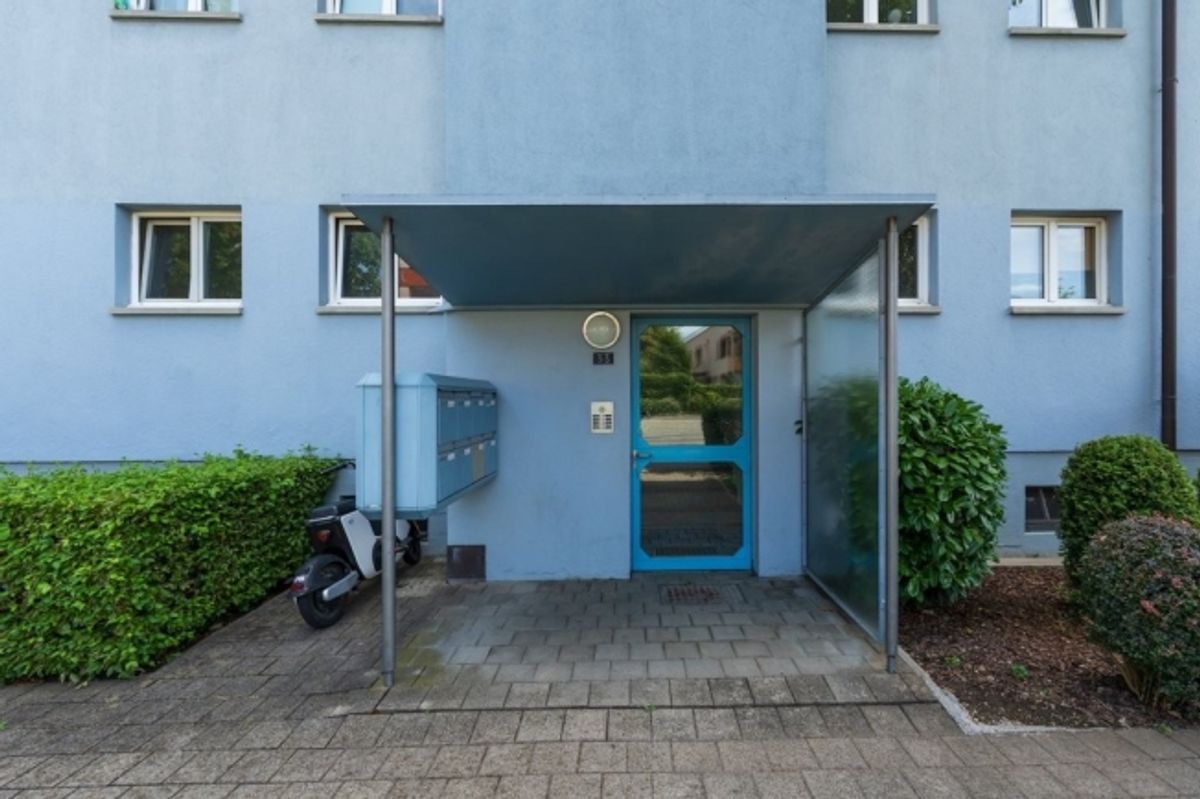 Frisch saniert wohnen an ruhiger und zentraler Lage in Dietikon - 0