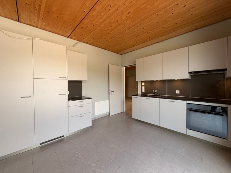4.5-Zimmer Büro/Praxis mit Lift in Würenlos - 3