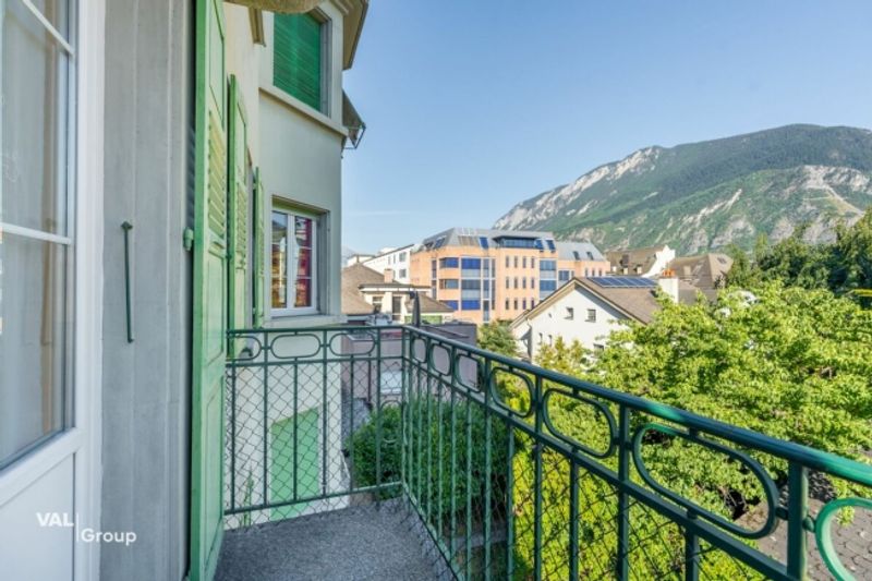 Charme et espace à deux pas du centre de Sierre - 8