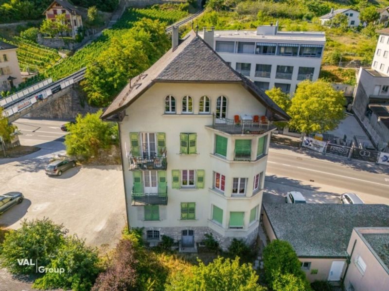 Charme et espace à deux pas du centre de Sierre - 10