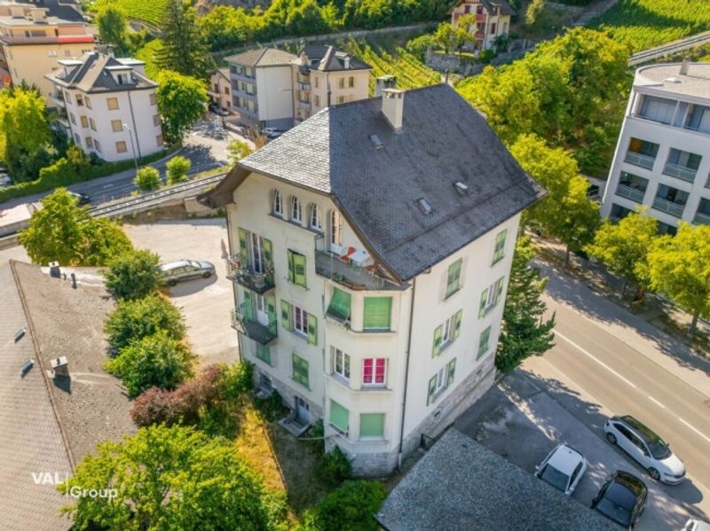 Charme et espace à deux pas du centre de Sierre - 12
