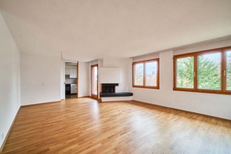 Sonnige 3.5-Zimmer Wohnung auf der Forch - 1