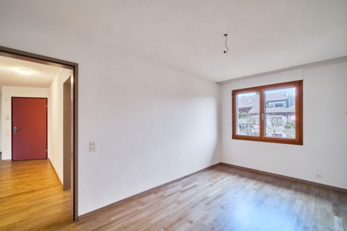 Sonnige 3.5-Zimmer Wohnung auf der Forch - 4