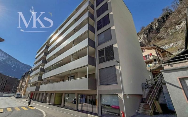 3.5 Zimmer Wohnung auf 104 m2, Balkon und schöner ruhiger Sitzplatz im Grünen - 1