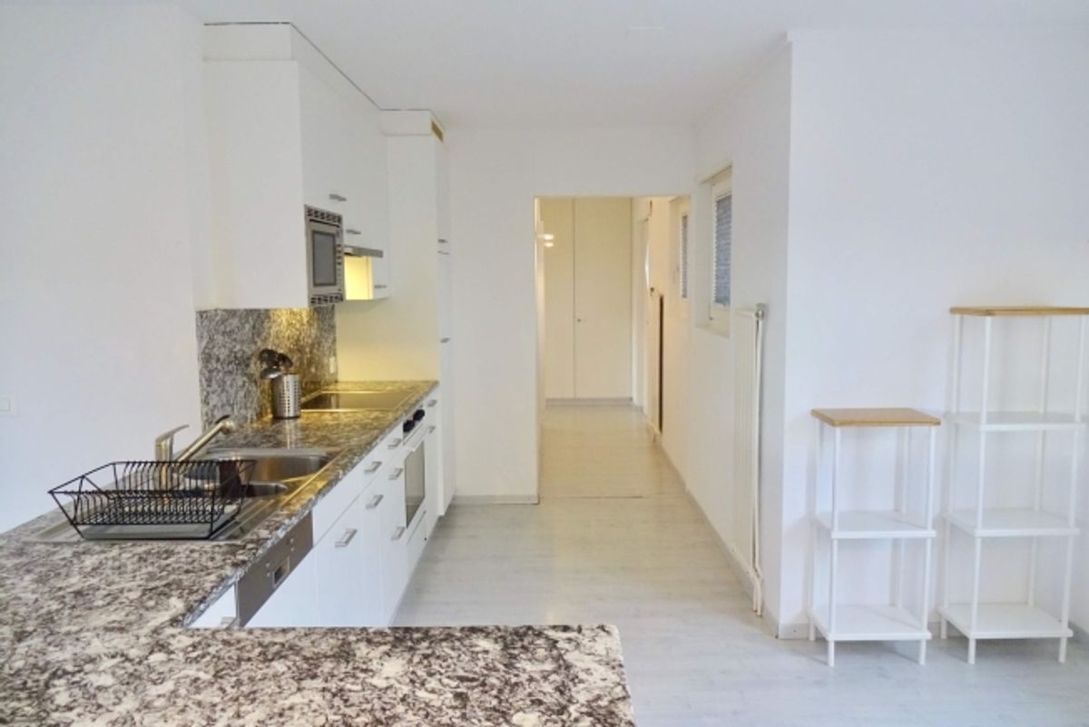 Furnished room in modernised apartment in a top location - 6