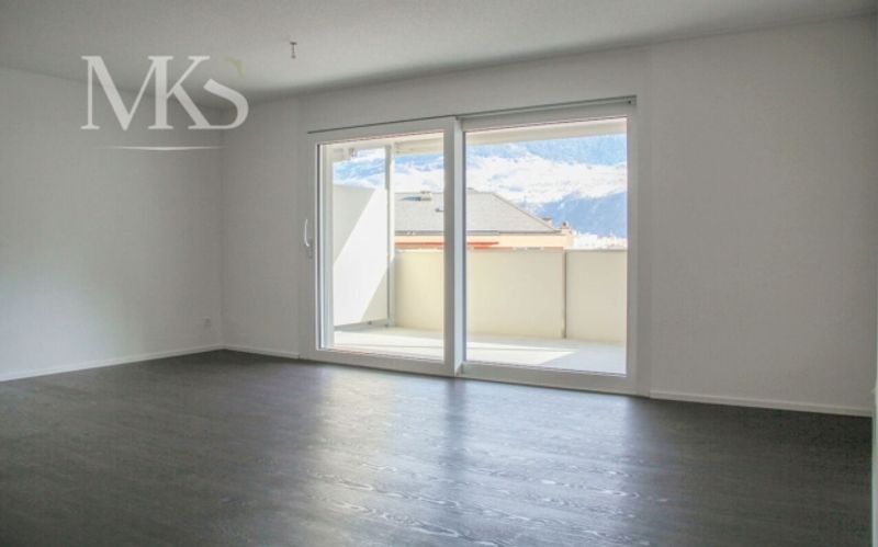 3.5 Zimmer Wohnung auf 104 m2, Balkon und schöner ruhiger Sitzplatz im Grünen - 4