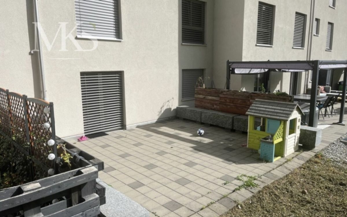 3.5 Zimmer Wohnung auf 104 m2, Balkon und schöner ruhiger Sitzplatz im Grünen - 7
