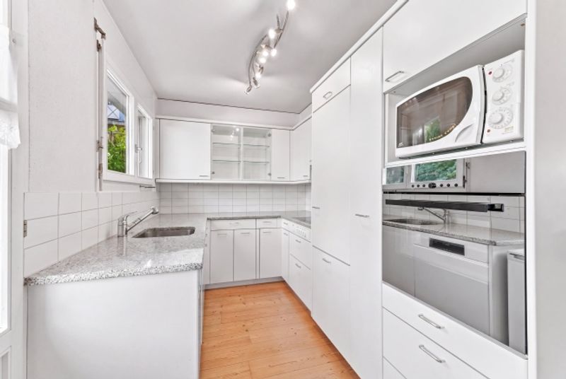 3.5-Zimmer-Gartenwohnung mit Cheminée in Jonen - 7
