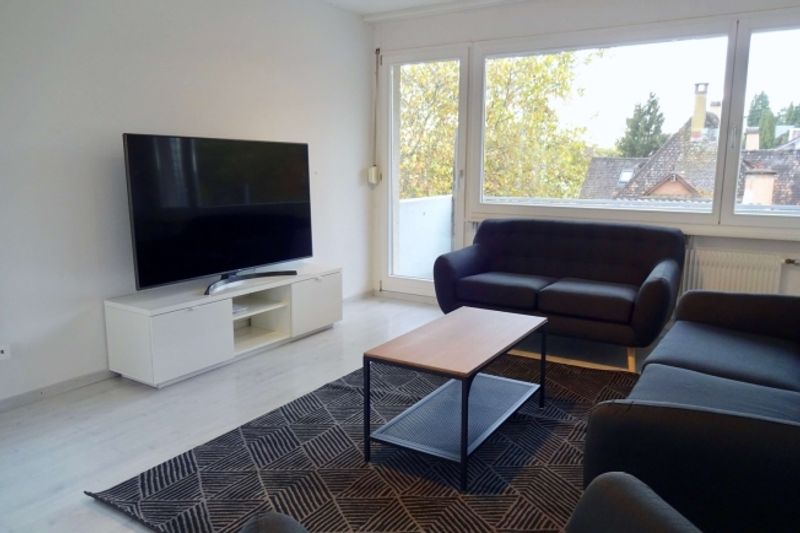 Furnished room in modernised apartment in a top location - 13