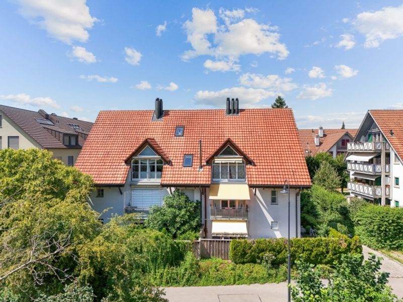 3.5-Zimmer-Gartenwohnung mit Cheminée in Jonen - 1