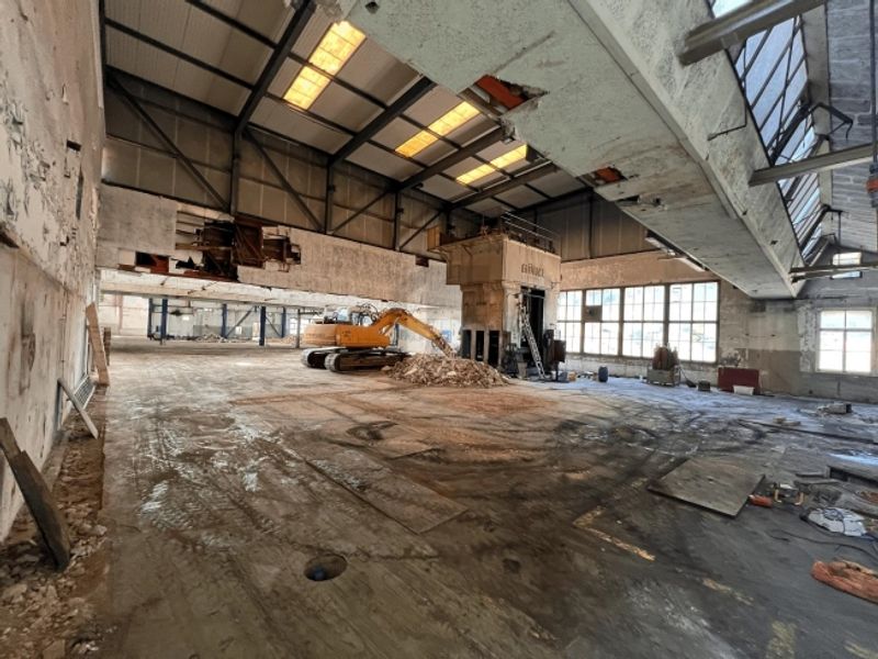 GRANDS VOLUMES ENTREPÔT, STOCKAGE - 4