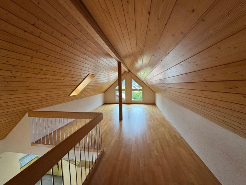 Moderne 4.5-Zimmer-Maisonette-Wohnung in idyllischer Lage - 7