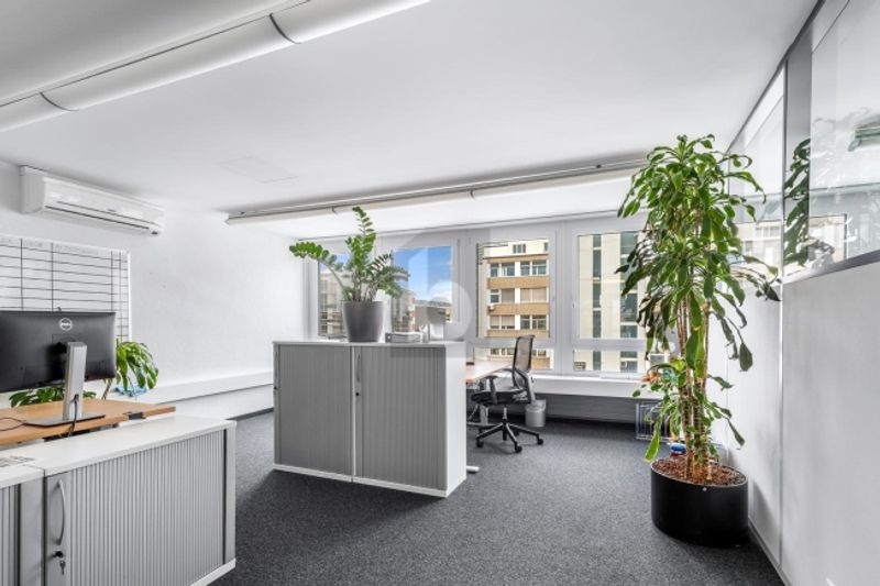 MODERNE RÄUME AN ZENTRALER LAGE - 2