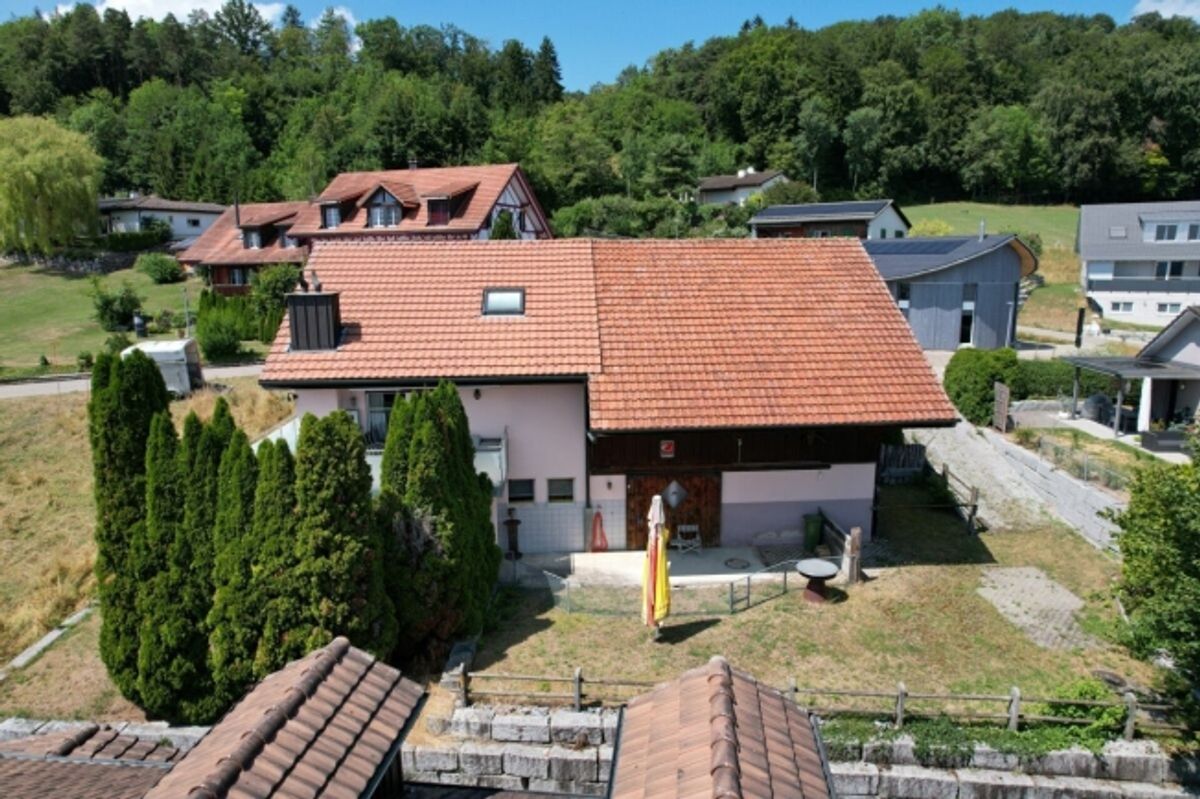Exlusives, freistehendes Einfamilienhaus mit traumhafter Aussicht - 1