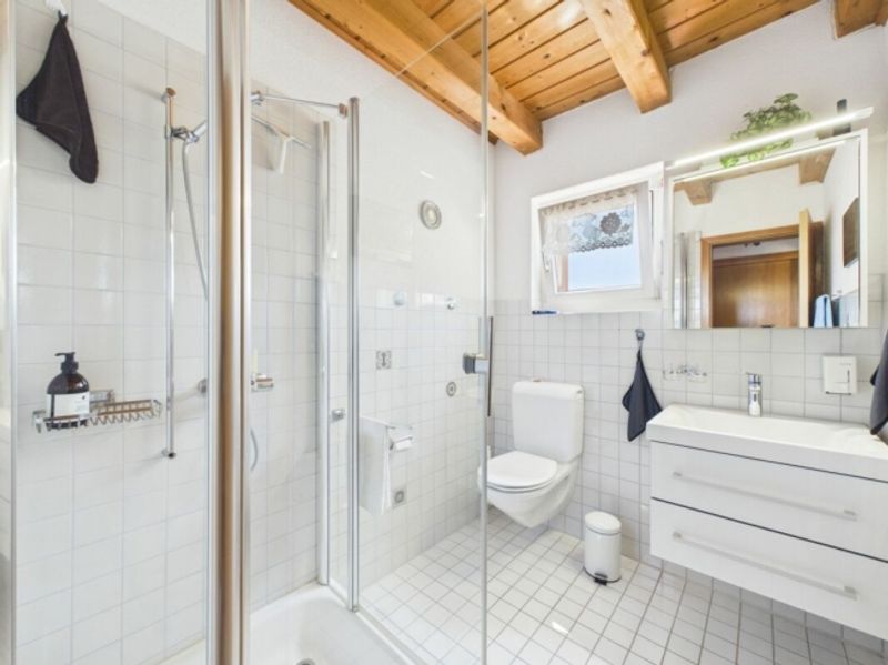 Exlusives, freistehendes Einfamilienhaus mit traumhafter Aussicht - 8