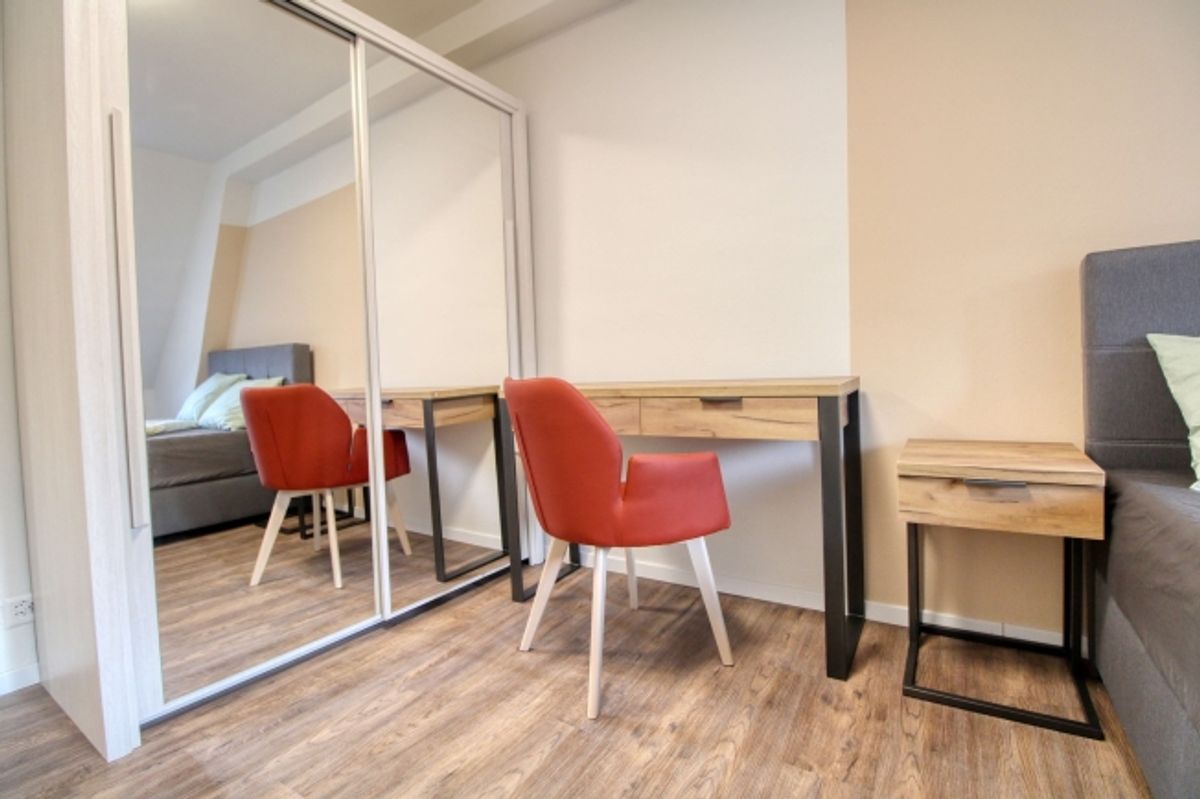 Furnished room in modernised apartment in a top location - 6
