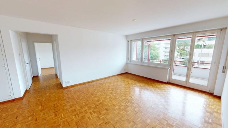 Helle 4-Zimmer-Wohnung im 2. OG  ruhig wohnen in Uetikon am See | BEFRISTET - 2