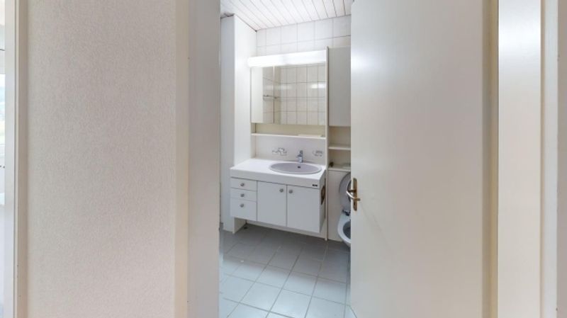 Helle 4-Zimmer-Wohnung im 2. OG  ruhig wohnen in Uetikon am See | BEFRISTET - 8