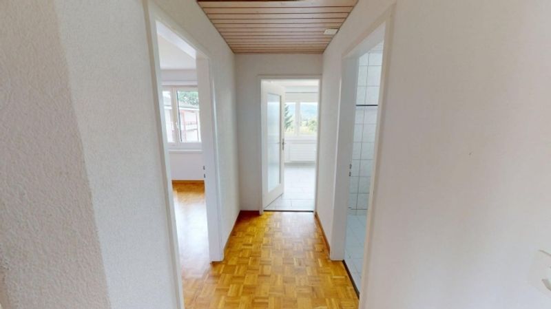 Helle 4-Zimmer-Wohnung im 2. OG  ruhig wohnen in Uetikon am See | BEFRISTET - 10