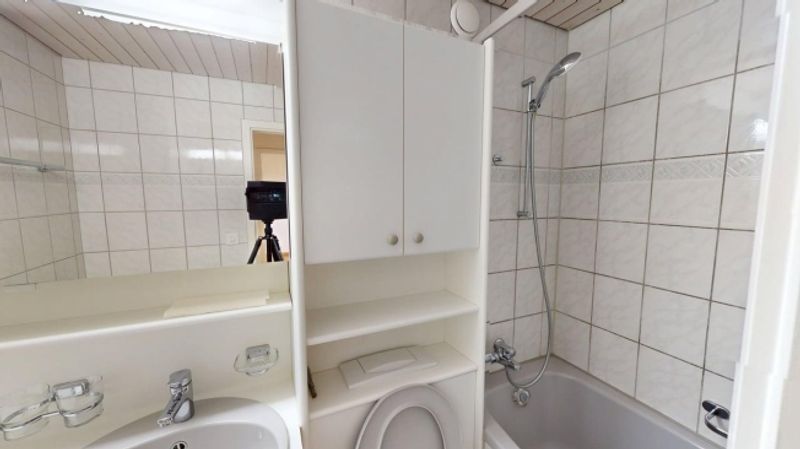 Helle 4-Zimmer-Wohnung im 2. OG  ruhig wohnen in Uetikon am See | BEFRISTET - 12