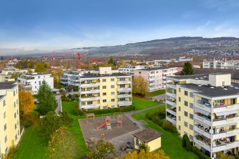 Grosszügige Wohnung im Grünen - 2