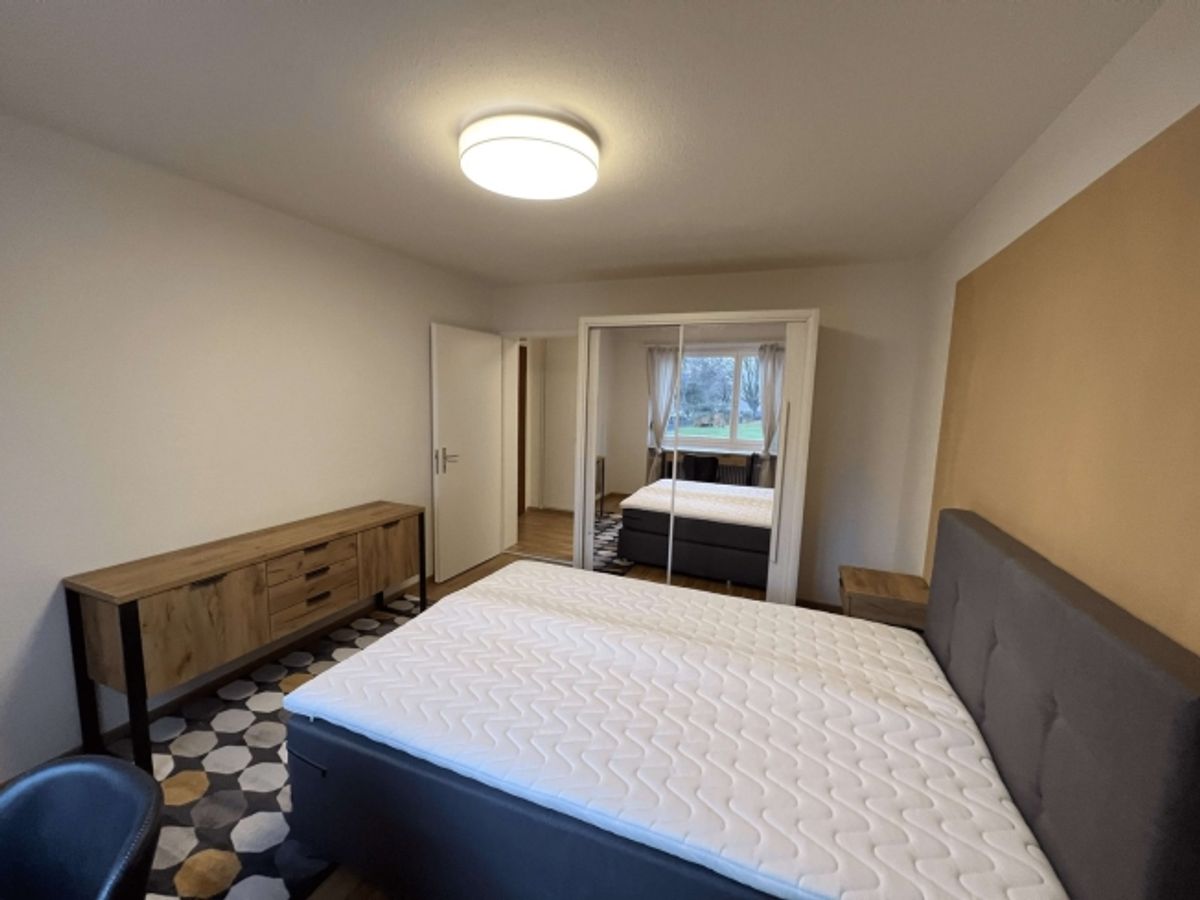 Furnished room in modernised apartment in a top location - 2