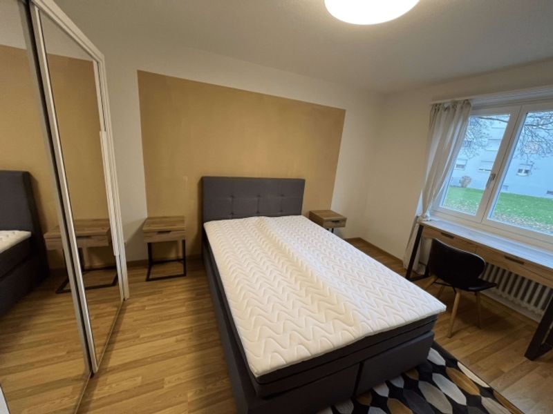 Furnished room in modernised apartment in a top location - 4
