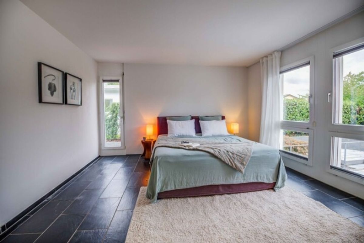ERHOBEN MIT BLICK INS GRÜNE - GEDIEGENES 6.5 ZIMMER EINFAMILIENHAUS - 4