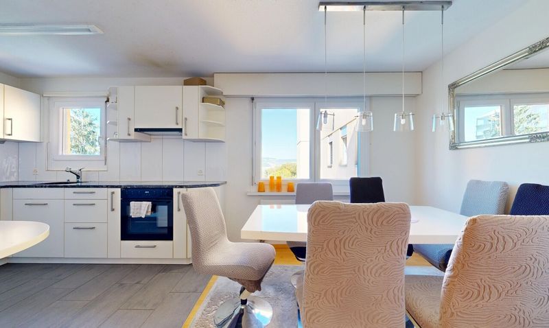Attraktive 3.5-Zimmer-Wohnung mit teilweisem Seeblick in Horgen - 5