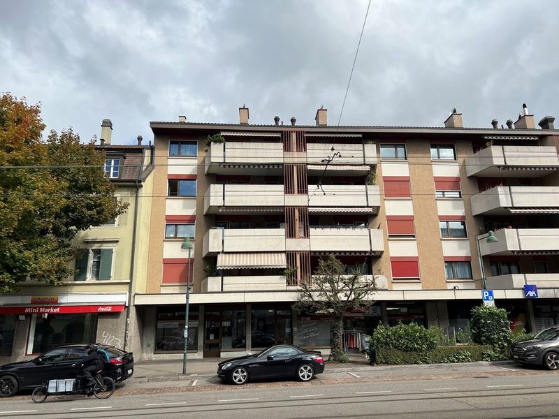 Parkieren an bester Lage - 1