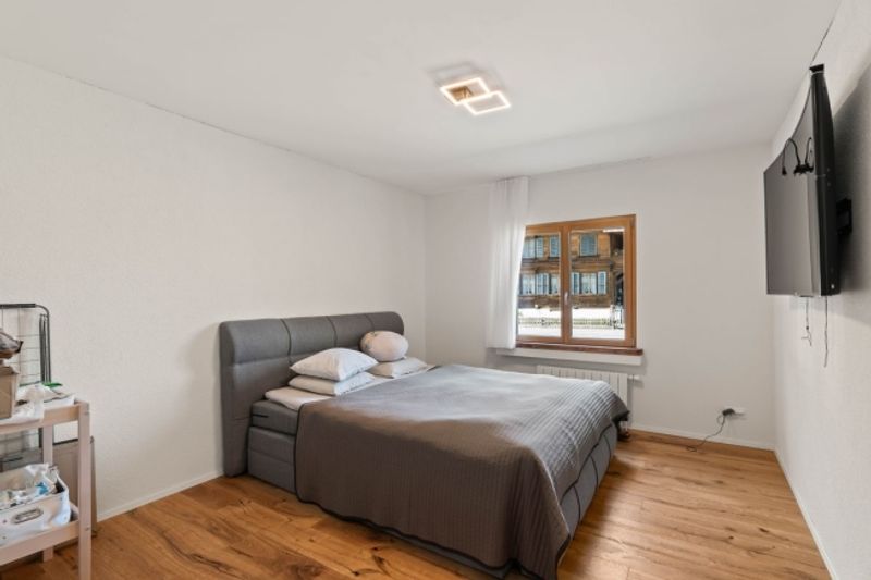 Modern umgebaute 4.5-Zimmer-Wohnung mit 135 m² Wohnfläche - 11