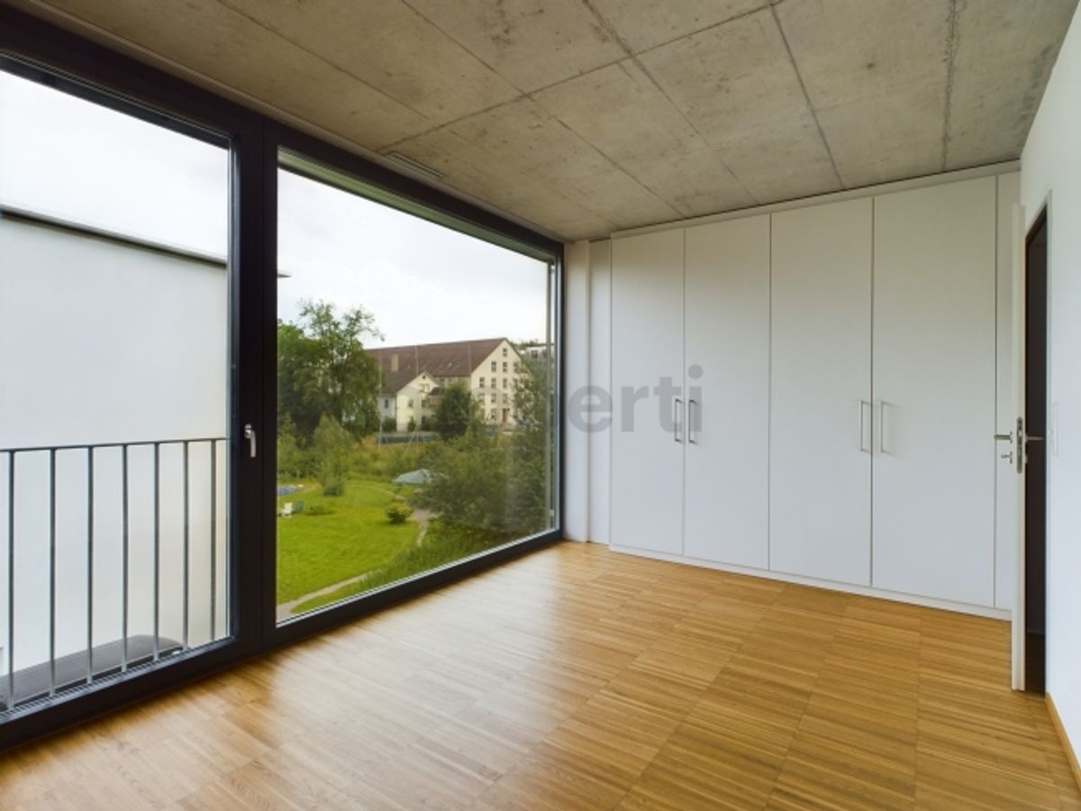 Gedeckte Terrasse und Minergie-Komfort, eigener Waschturm und Einstellhallenplatz - 6