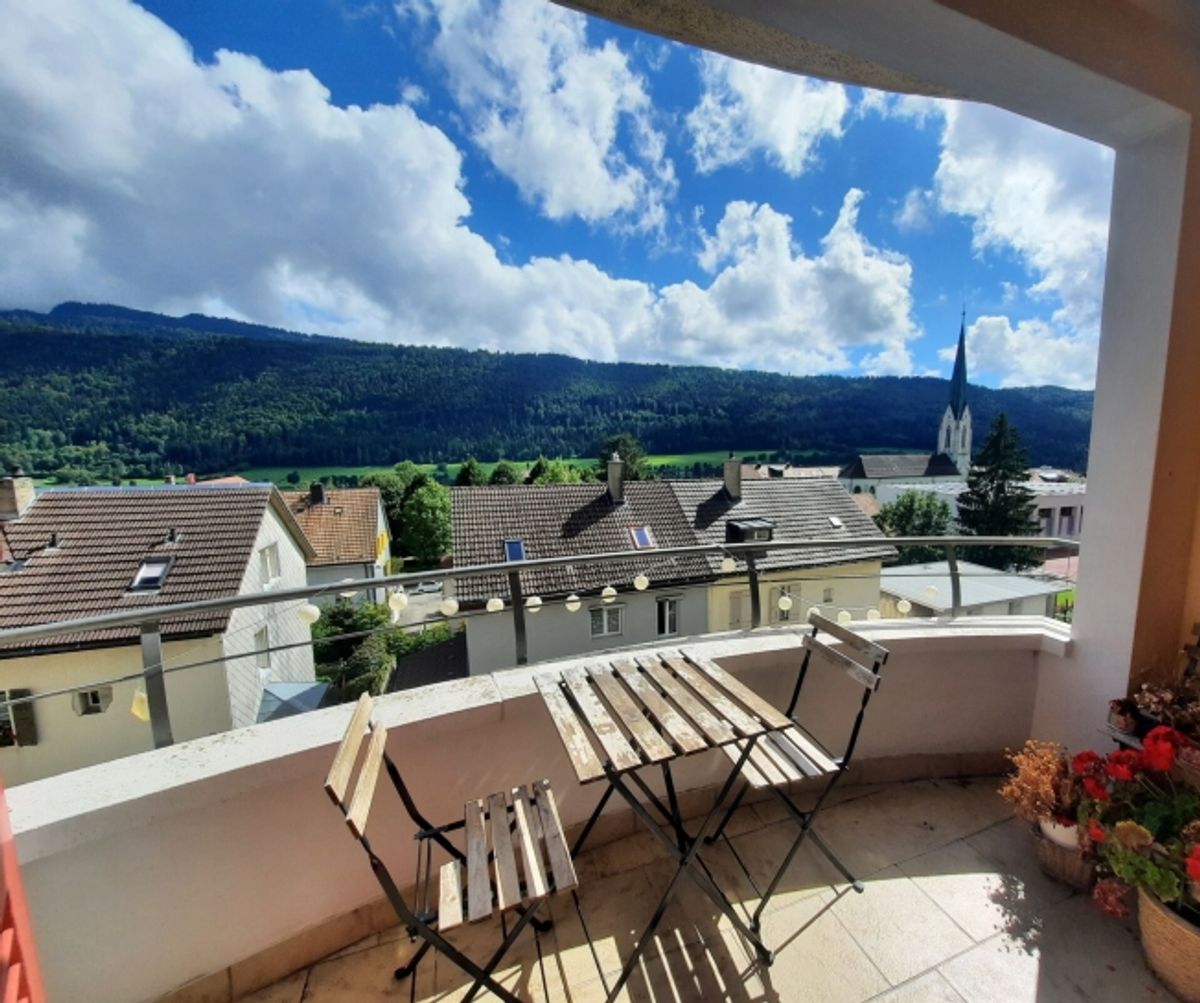 St-Imier, schöne 2,5-Zimmer-Wohnung mit Balkon - 4