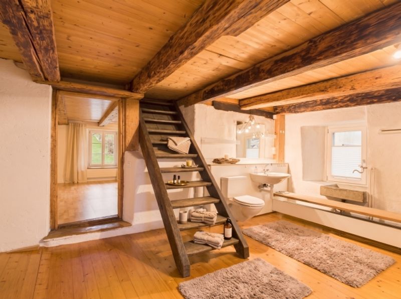 Vier Etagen Familienglück  historisches Dorfhaus von 1771 mit Nebengebäude in Arboldswil (BL) - 10