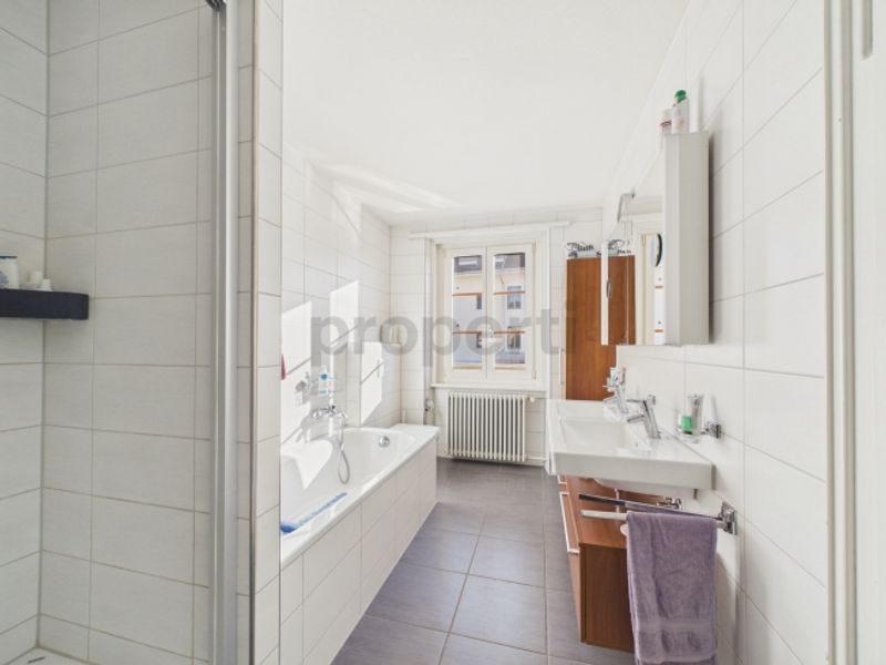 Sanfte Aussicht in Schüpfheim, Fünf Schlafzimmer für viel Platz, Renoviertes Traditionsgebäude mit Balkon - 10