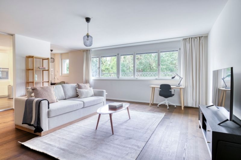 Moderne, grosszügige und zentrale 3.5-Zimmer-Wohnung - 2