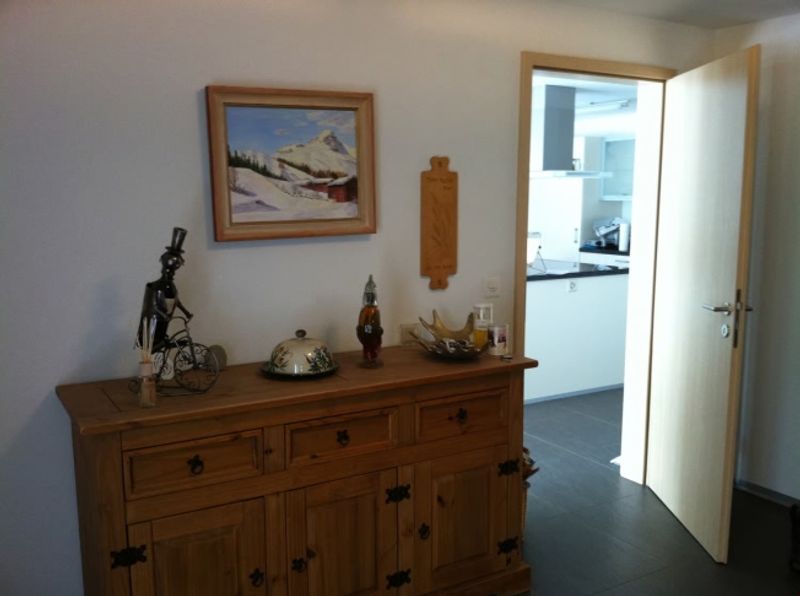 Frisch renovierte Parterrewohnung, zwei Badezimmer und charmantes, rustikales Haus - 8