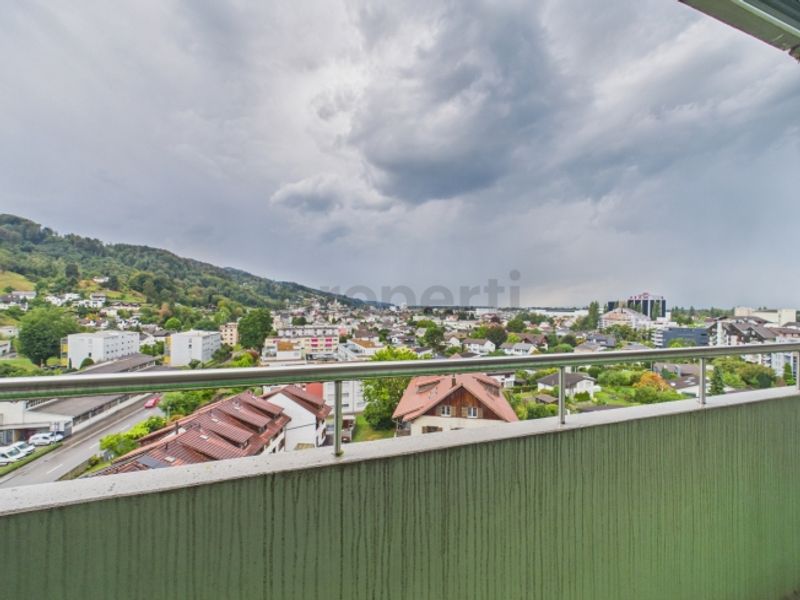 Lichtdurchflutetes Wohnen mit Balkon und Weitsicht - 11