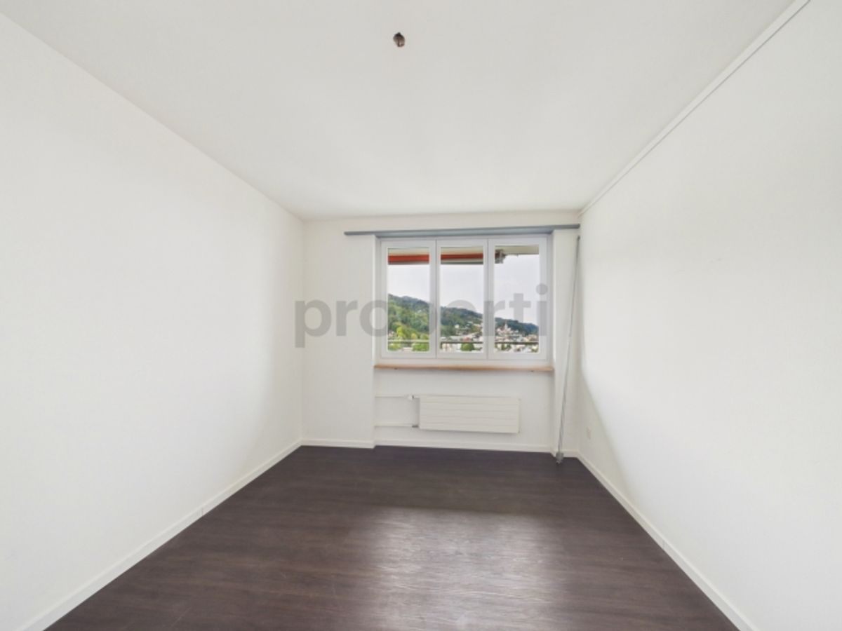 Lichtdurchflutetes Wohnen mit Balkon und Weitsicht - 9