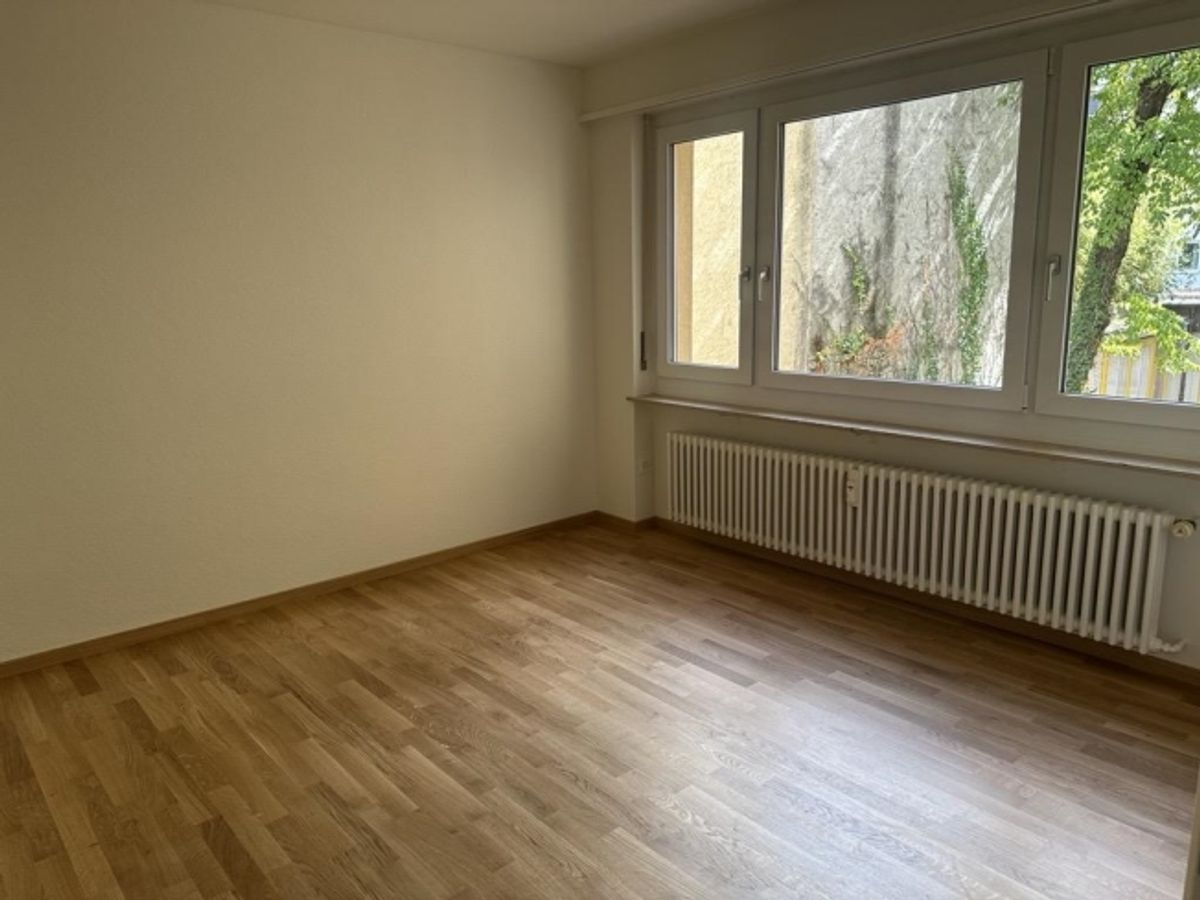 Frisch renovierte 3,5-Zimmerwohnung (ca. 90 m2) im Matthäusquartier - 3