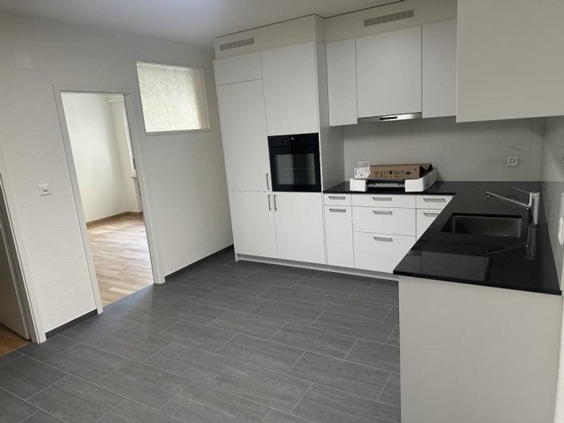 Frisch renovierte 3,5-Zimmerwohnung (ca. 90 m2) im Matthäusquartier - 6