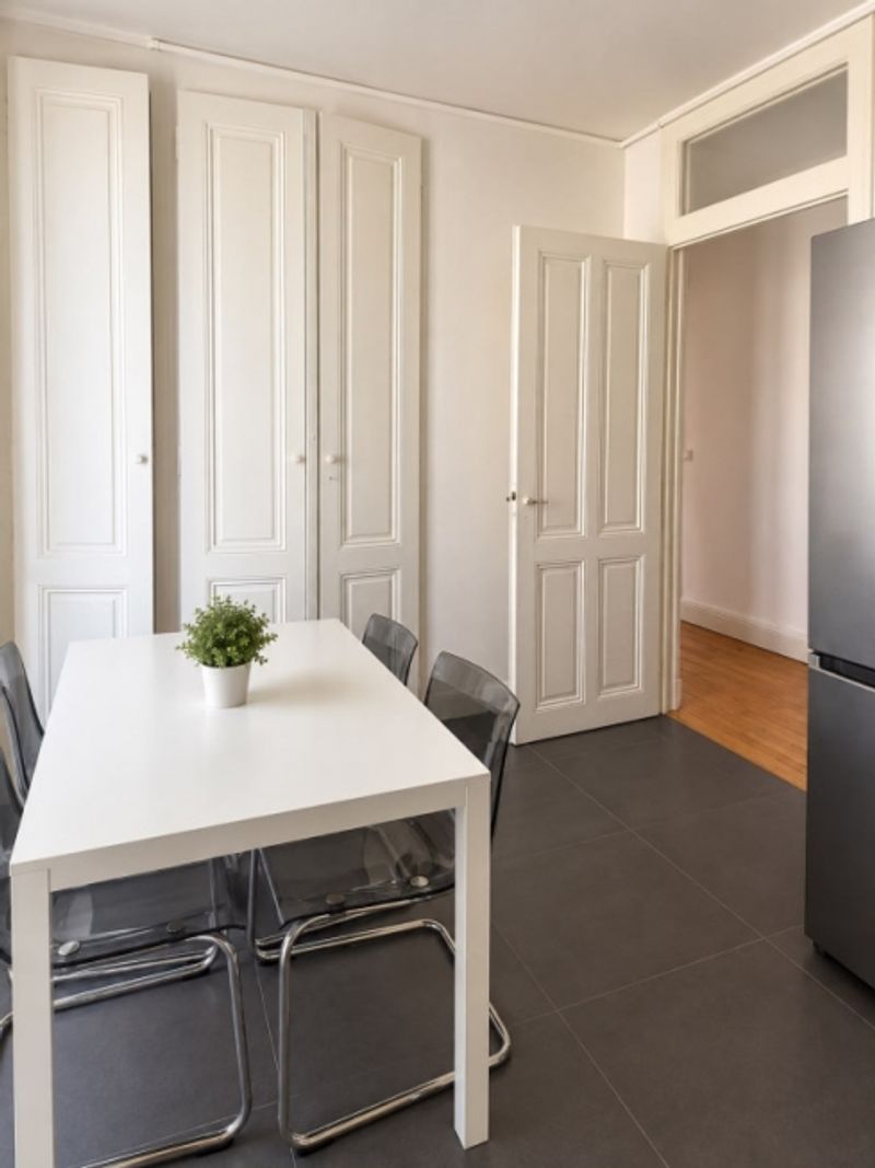3-Zimmer-Wohnung im 3. Stock ohne Aufzug befindet sich in Genf 1205 - 3