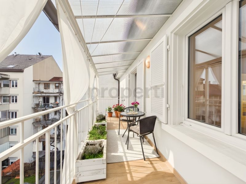 Neu renovierte 6.5-Zimmer-Attikawohnung mit sonnigem Balkon in Basel - 2