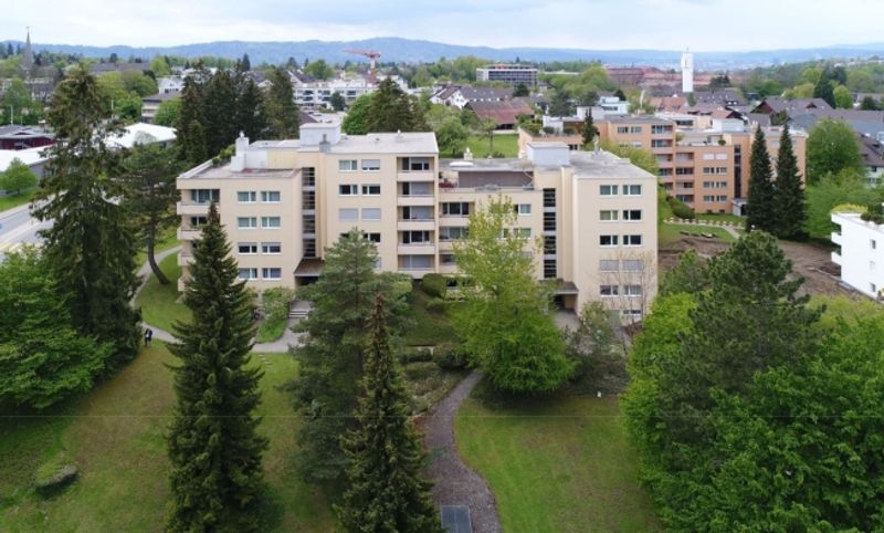 Familienfreundliches Wohnen Renovierte 5.5-Zimmer-Wohnung in Toplage Zollikerberg. - 10