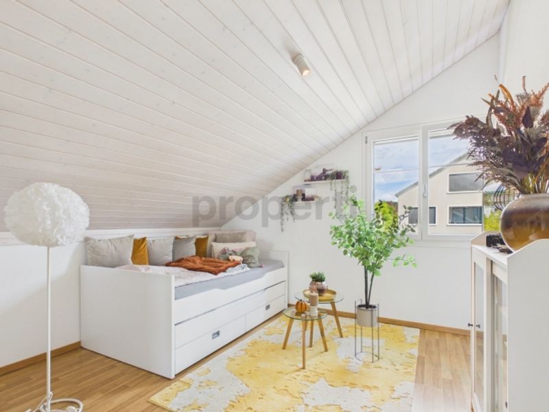 Helle 4.5-Zimmer-Dachwohnung mit 2 Bädern & Parkplätzen inklusive - 6